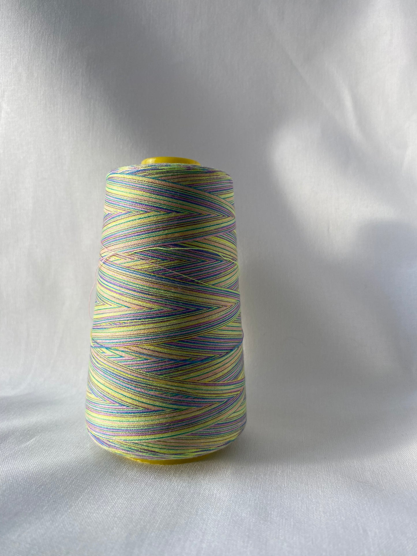 Rainbow Cone Thread for Overlockers, 2700m, various colours