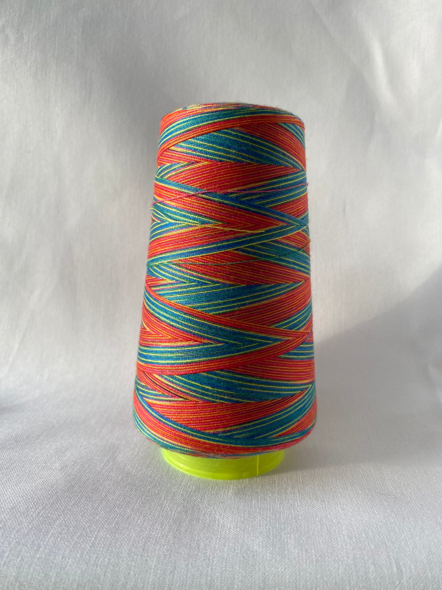 Rainbow Cone Thread for Overlockers, 2700m, various colours