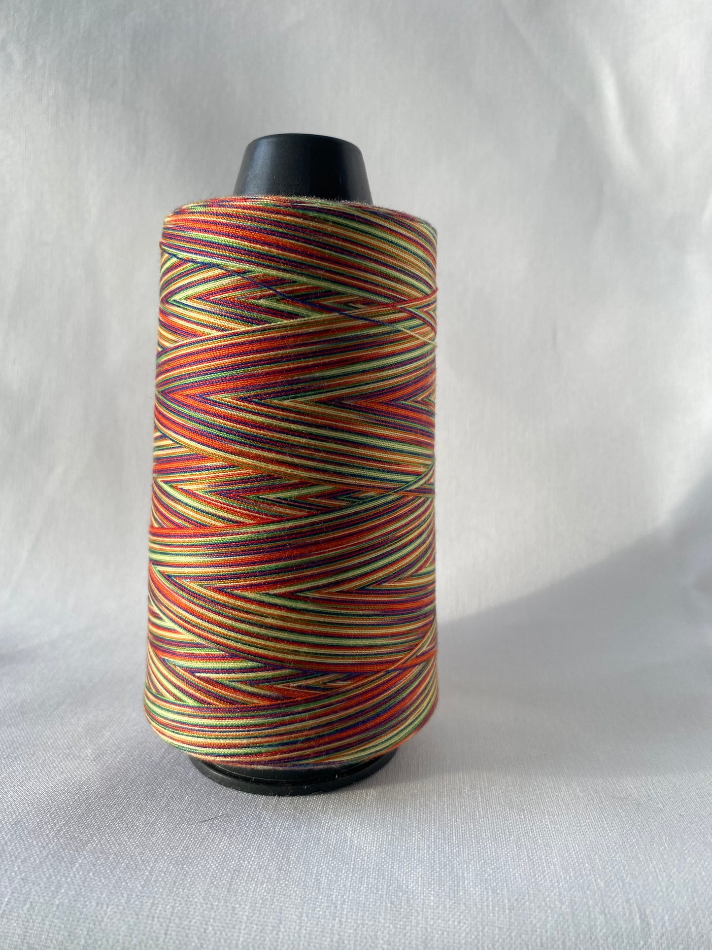 Rainbow Cone Thread for Overlockers, 2700m, various colours