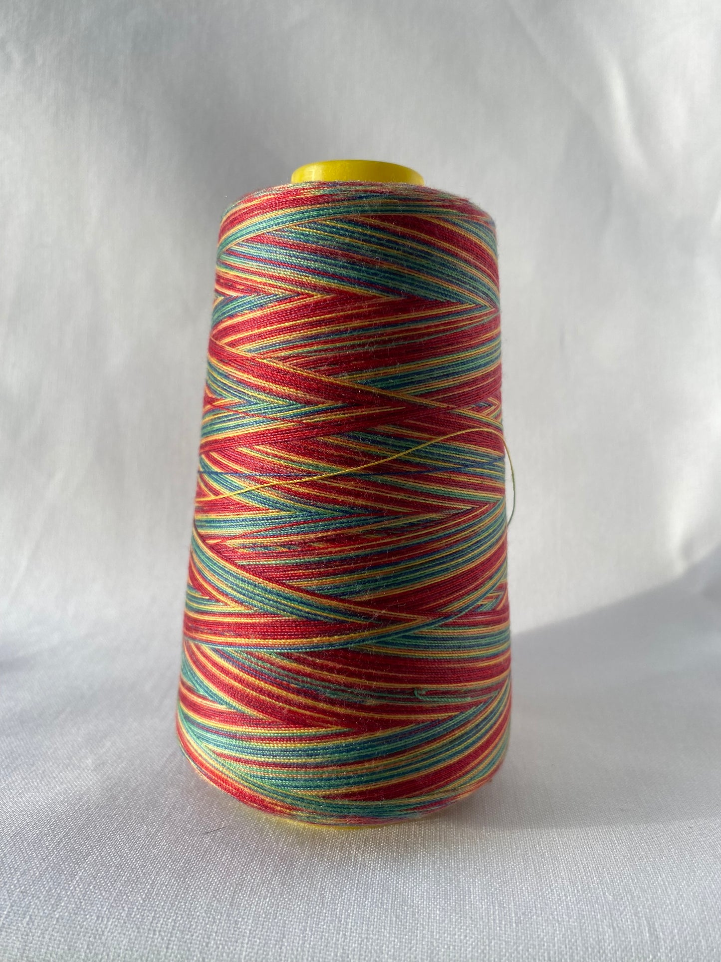 Rainbow Cone Thread for Overlockers, 2700m, various colours