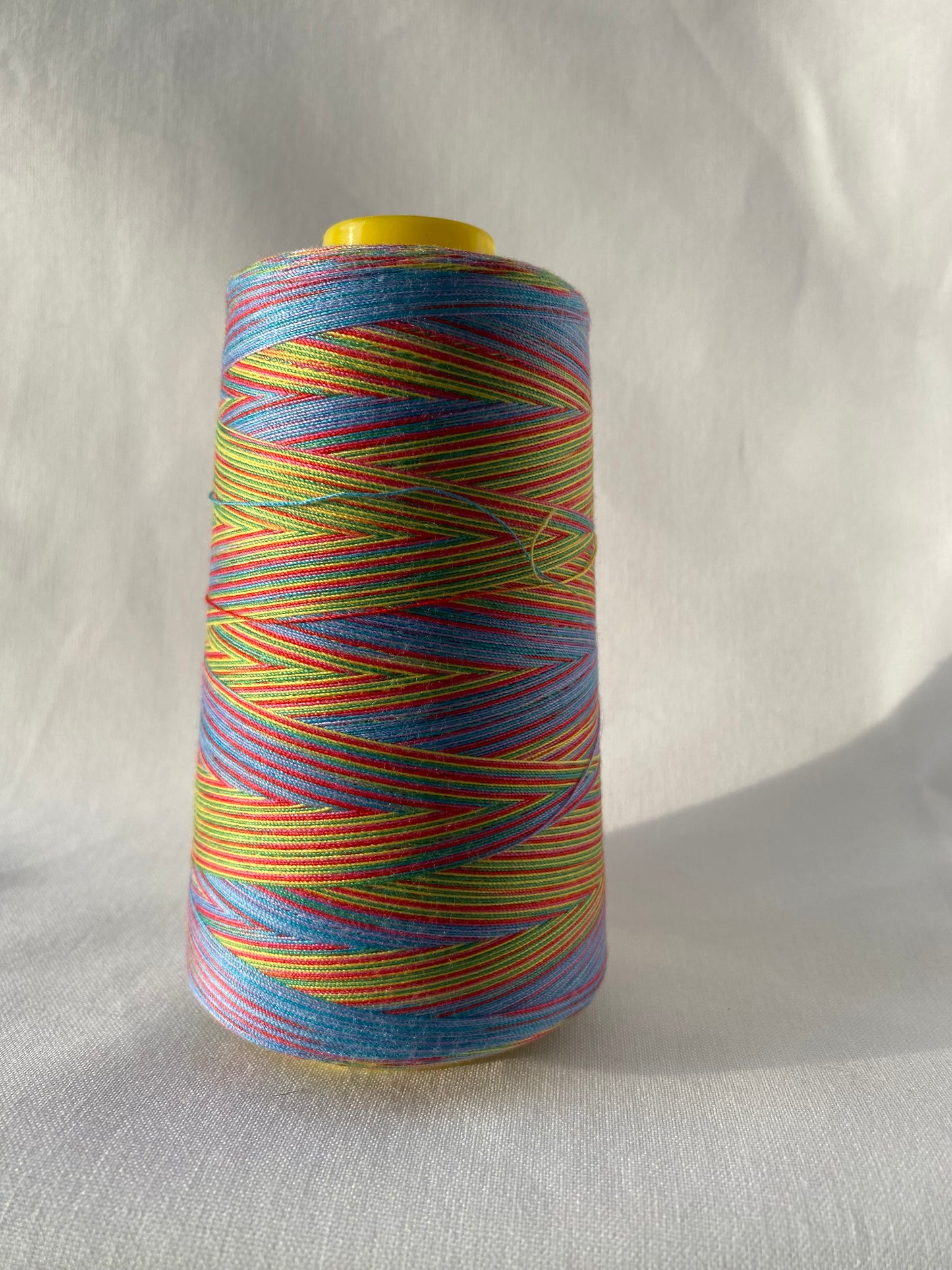 Rainbow Cone Thread for Overlockers, 2700m, various colours