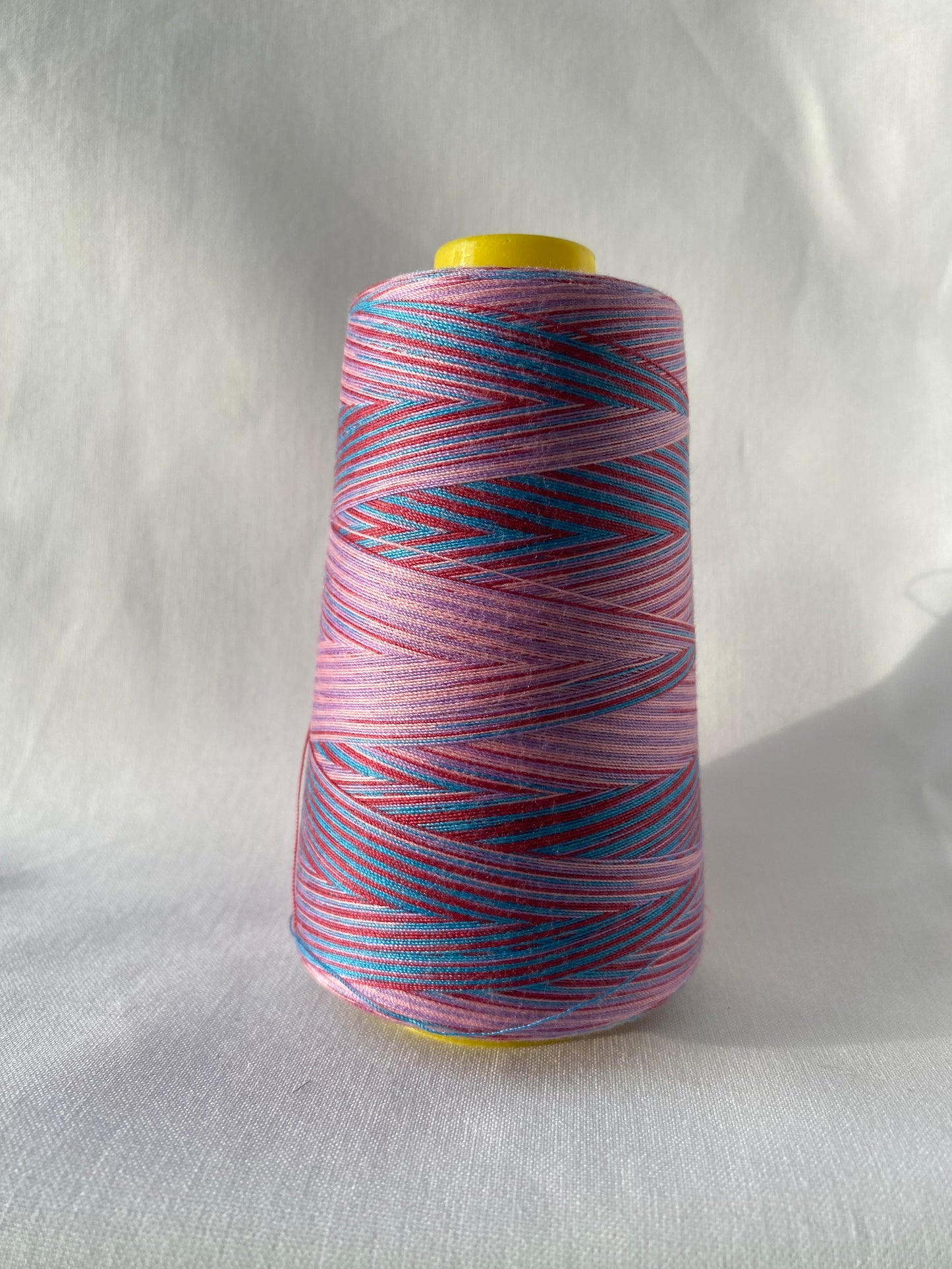 Rainbow Cone Thread for Overlockers, 2700m, various colours