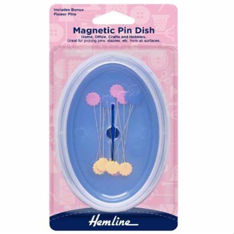 Hemline Magnetic Pin Dish  - with bonus flower pins